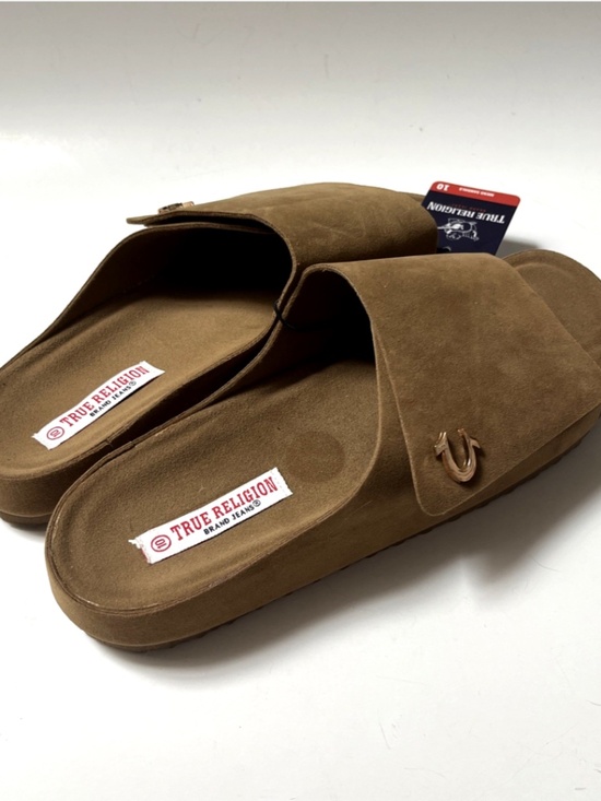 Sandals_&_Flip_Flops